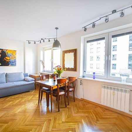 Charming Apt Next To Lazienki Park And City Center Varşova Dış mekan fotoğraf