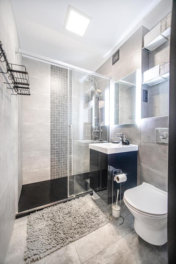 Charming Apt Next To Lazienki Park And City Center Varşova Dış mekan fotoğraf