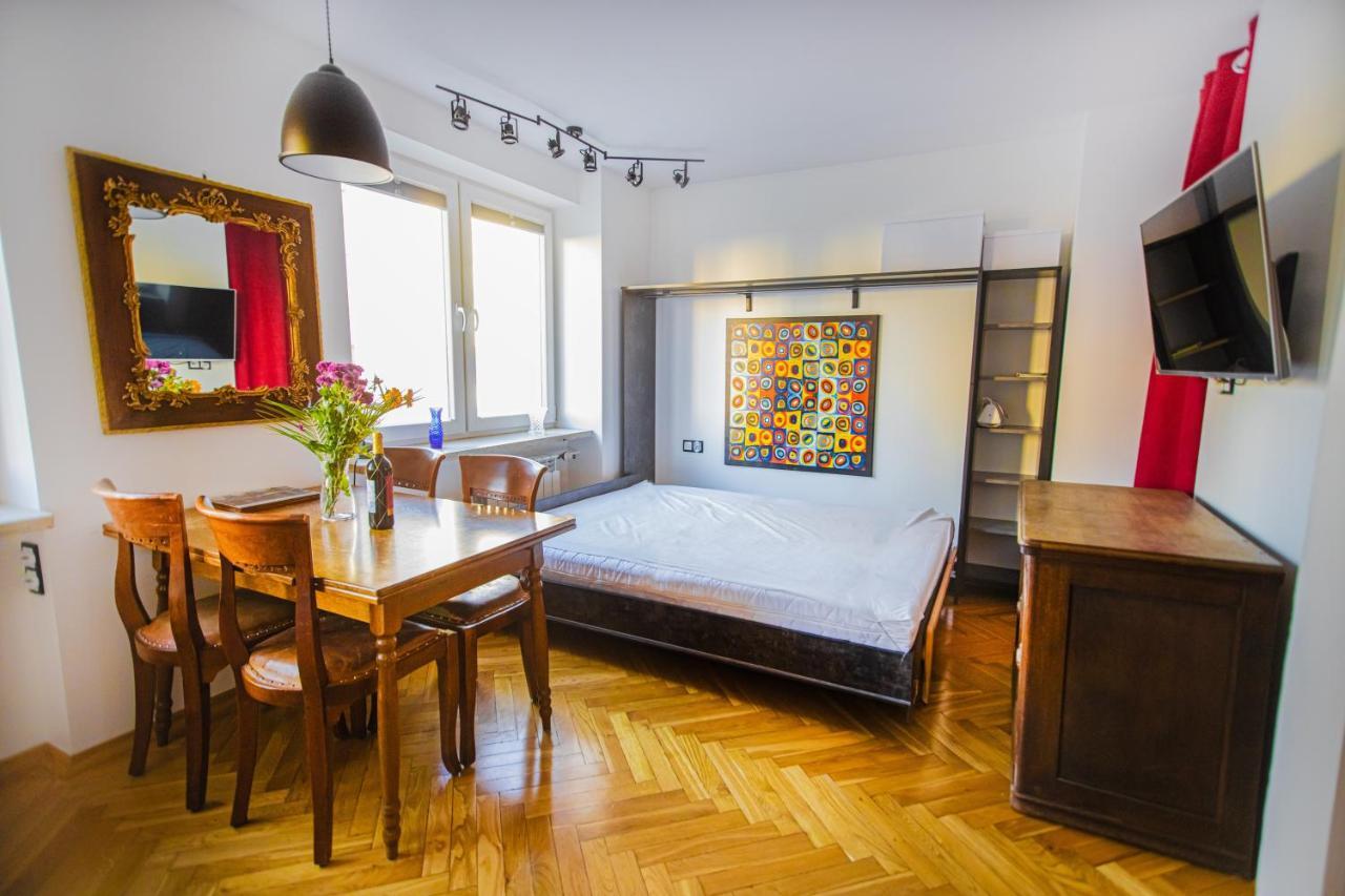 Charming Apt Next To Lazienki Park And City Center Varşova Dış mekan fotoğraf
